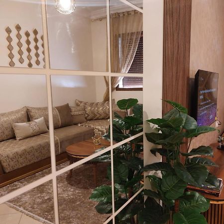 Charite Host Appartement , Wifi Et Parking Gratuit 阿加迪尔 外观 照片