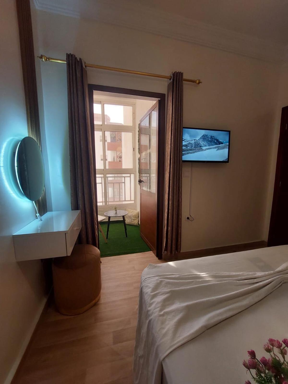 Charite Host Appartement , Wifi Et Parking Gratuit 阿加迪尔 外观 照片