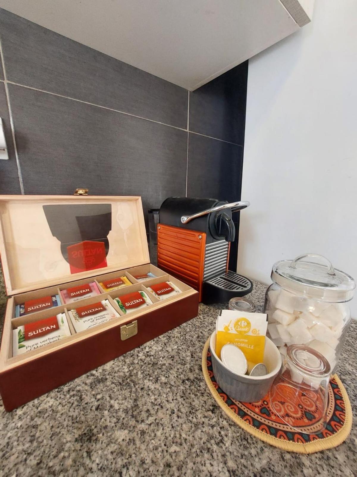 Charite Host Appartement , Wifi Et Parking Gratuit 阿加迪尔 外观 照片